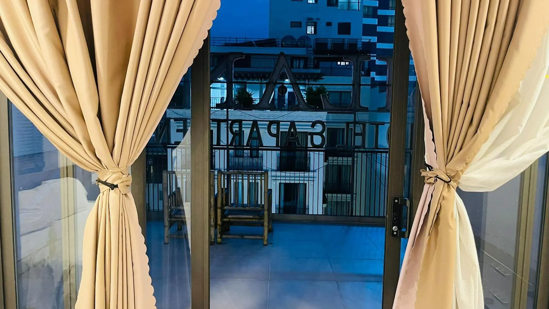 **  Silana Beachfront Hotel & Spa Đà Nẵng Vietnam