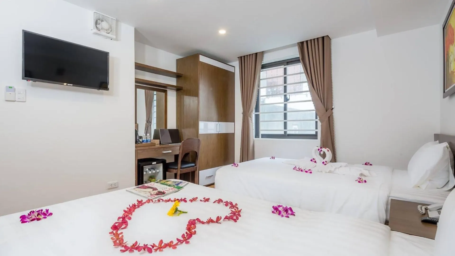 Silana Beachfront Hotel & Spa Đà Nẵng