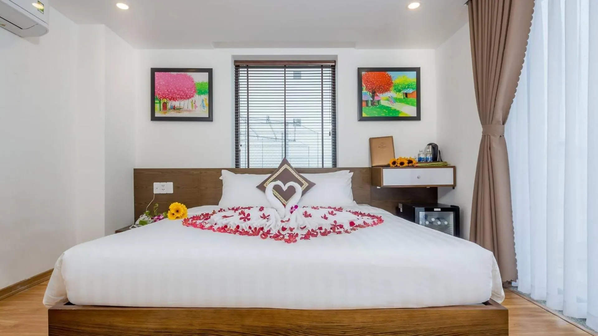 Silana Beachfront Hotel & Spa Đà Nẵng Vietnam