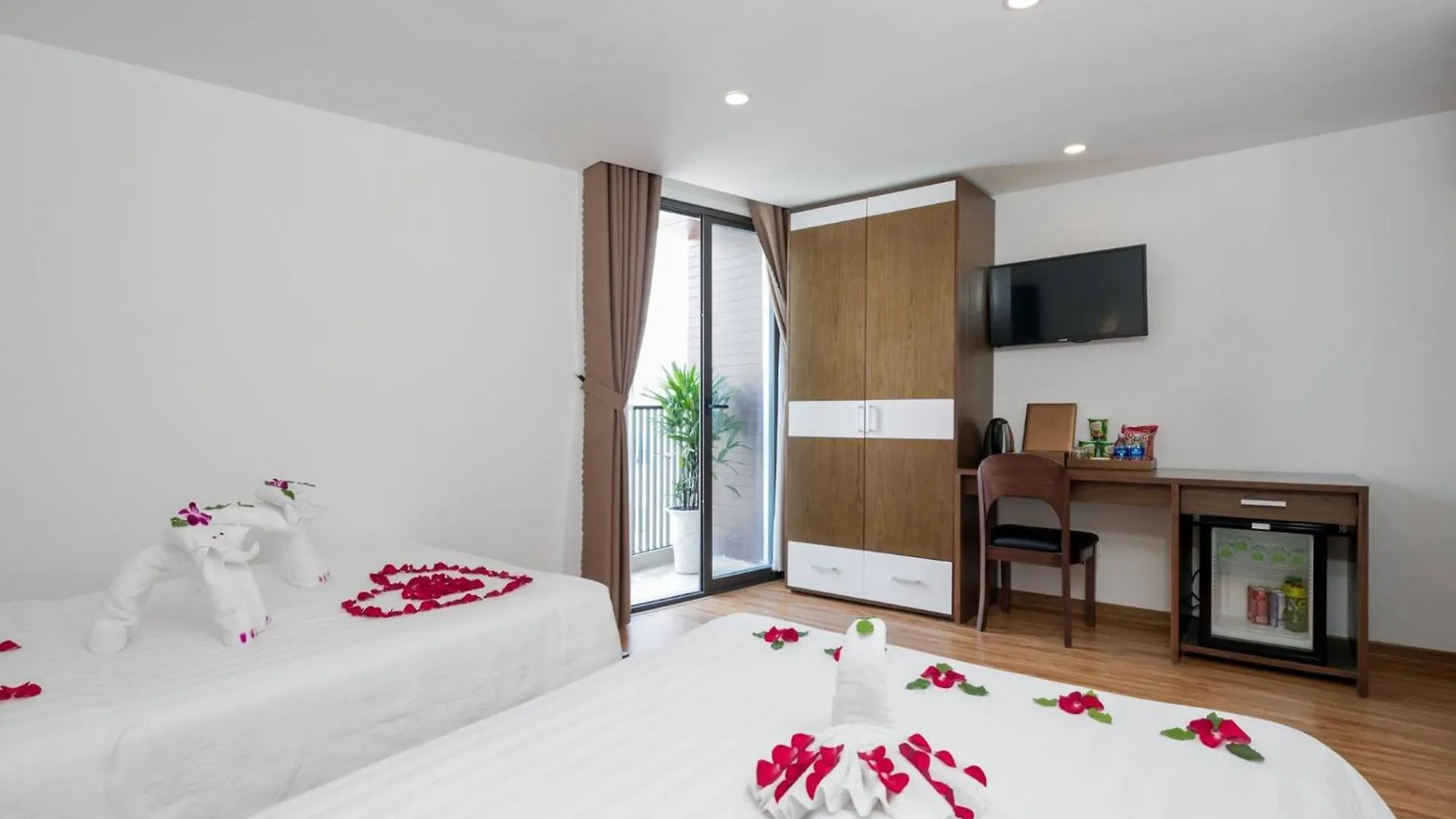 Silana Beachfront Hotel & Spa Da Nang